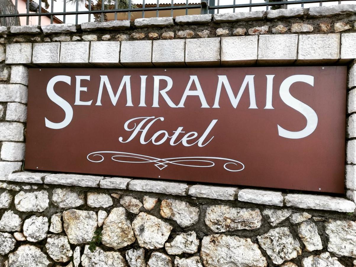 Semiramis Frínion Exterior foto